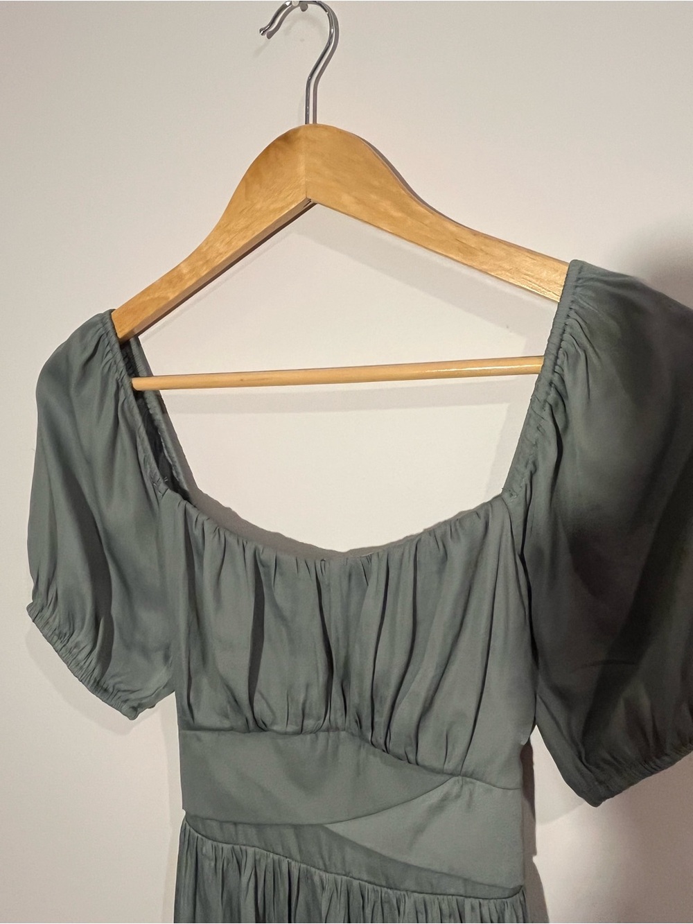 Altar’d State Sage Green Puff Sleeve Wrap Midi Dress - Picture 4 of 8